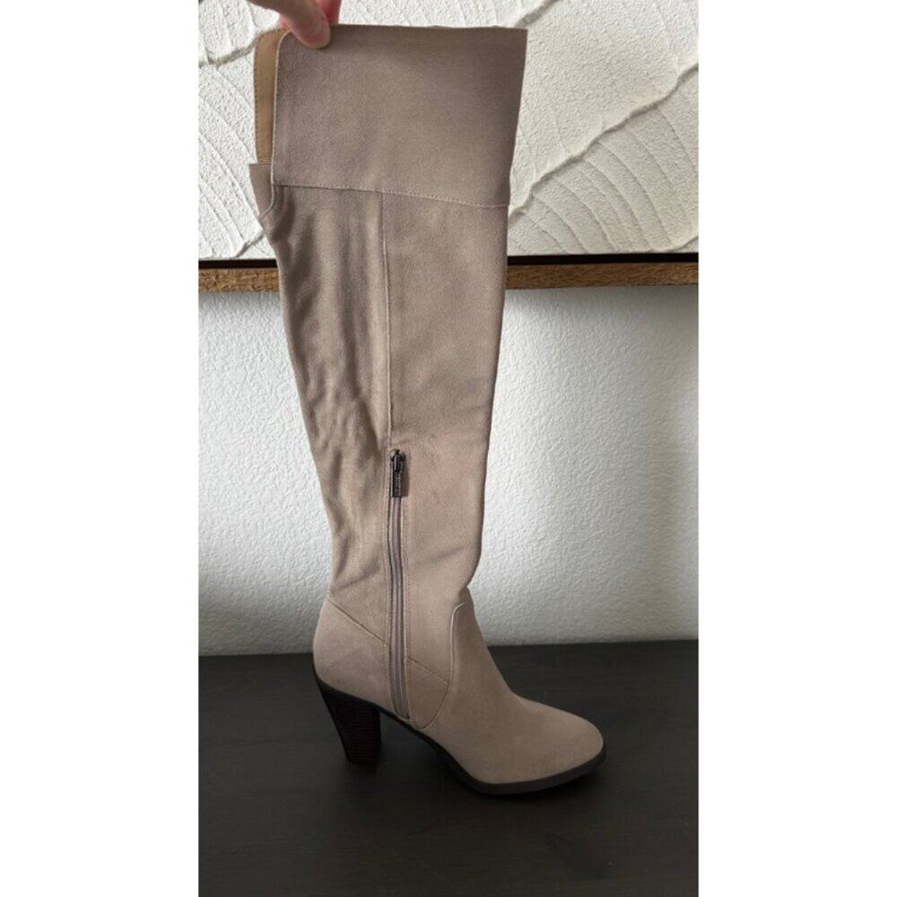Kenneth Cole | NIB "Very Clear" Over The Knee Boots in Suede size 7 - Picture 6 of 13